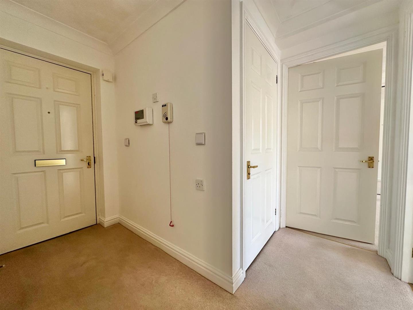 2 bed property in Quay Street, Truro